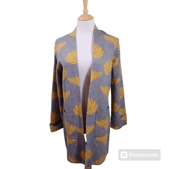 Alison Sheri Grey Cardigan with Gold Print, sz M - Picture 1 of 7